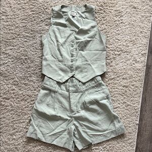 a new day Light Green Women Shorts Bermudas